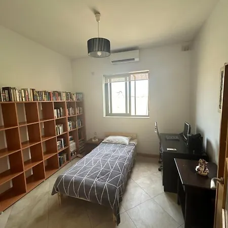 Habitación en casa particular Private *